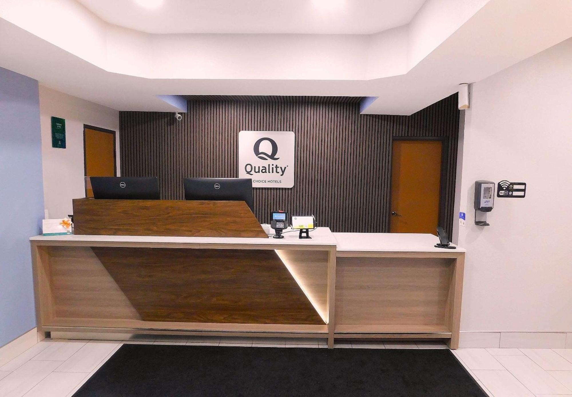 Quality Inn Pontiac Il Exterior foto